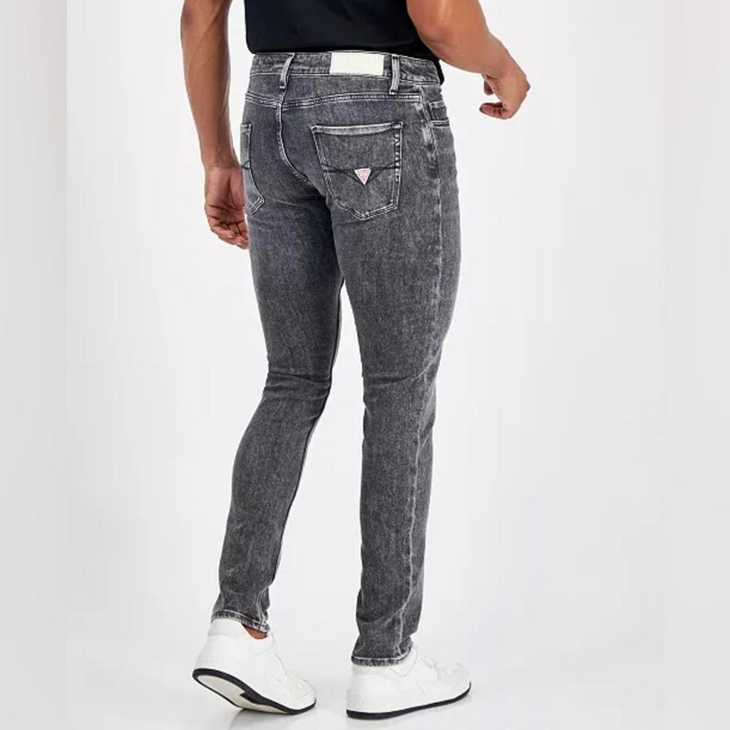GUESS Men's Chris Slim-Straight Jeans, Size W33 x L32 NEW w/Tag $158