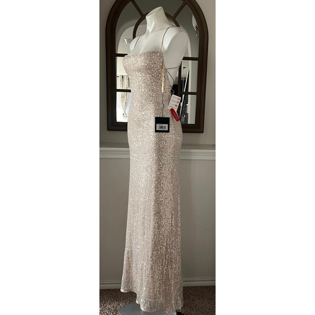 Mac Duggal IEENA Allover Sequin Strappy Open Back Gown in Nude Silver Size 4 NWT