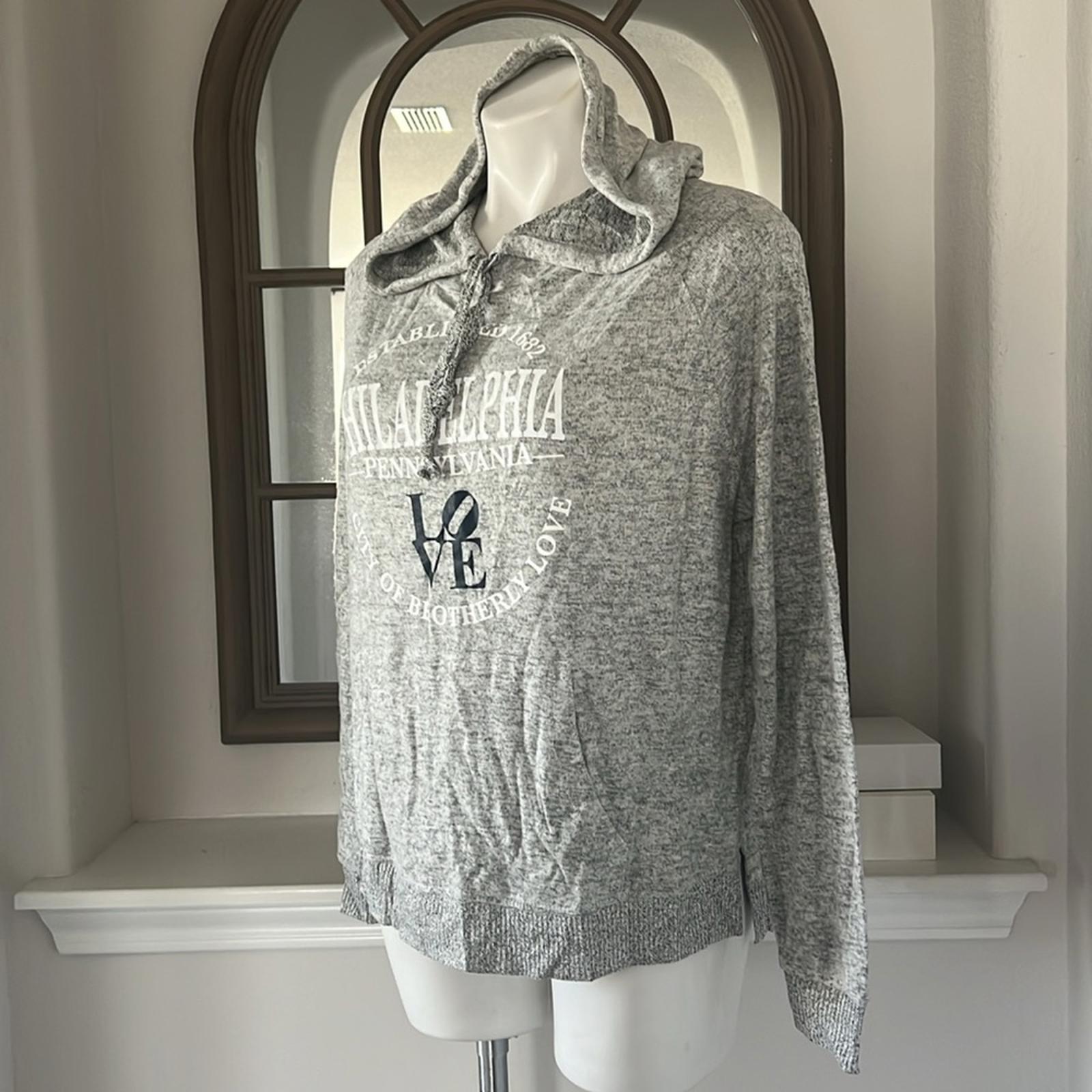 NEW Ocean Drive Hoodie PHL Hacci Heather Grey, Size M New with Tag