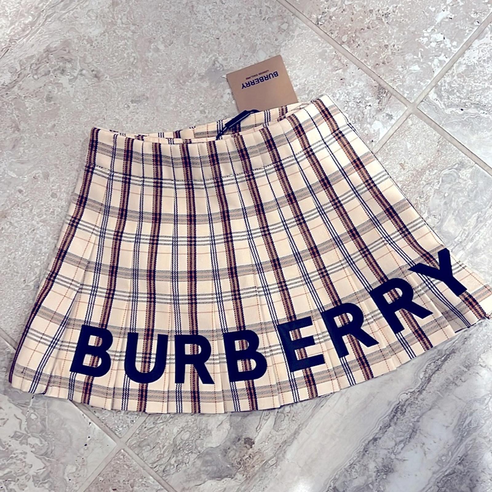 Burberry Kids Beige Check Logo Print Lianne Pleated Skirt, Size 4Y New w/Tag