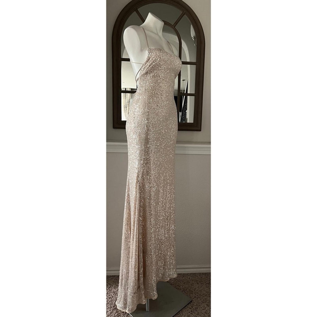Mac Duggal IEENA Allover Sequin Strappy Open Back Gown in Nude Silver Size 4 NWT