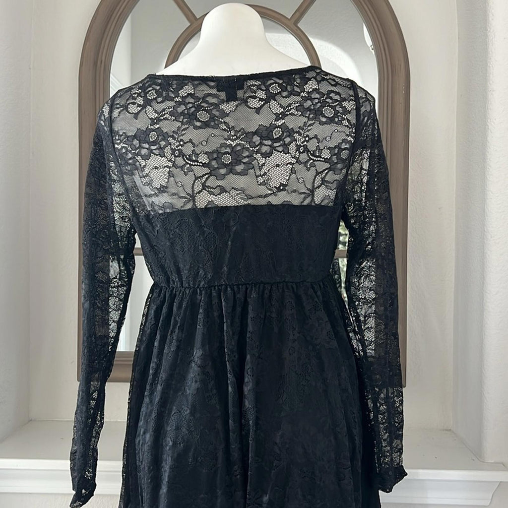 Torrid Midi Lace Dress in Black, Size 0/L EXCELLENT! $139.50