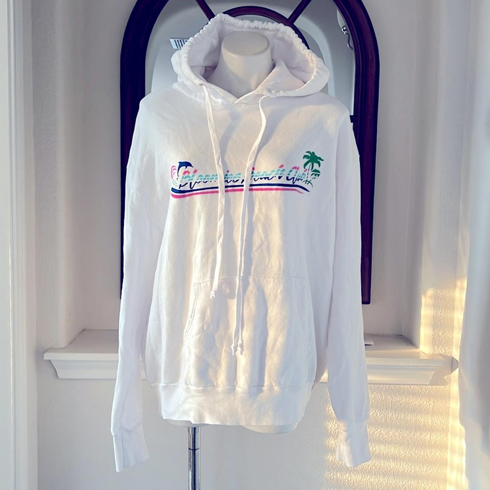 Bloomie's Unisex Beach Club Graphic Hoodie, White Supima Cotton Size L New w/Tag