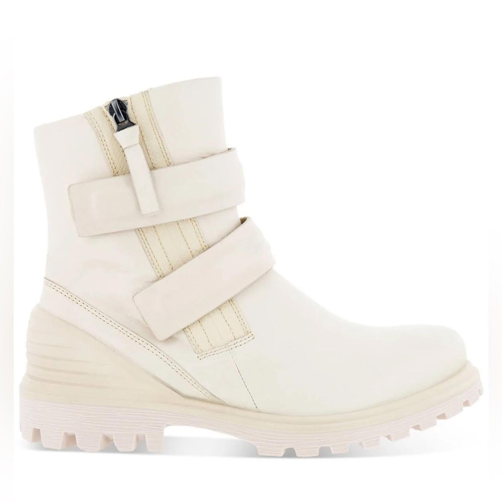 ECCO Tredtray Moto Bootie in Limestone Leather, Size 37 NEW in Box
