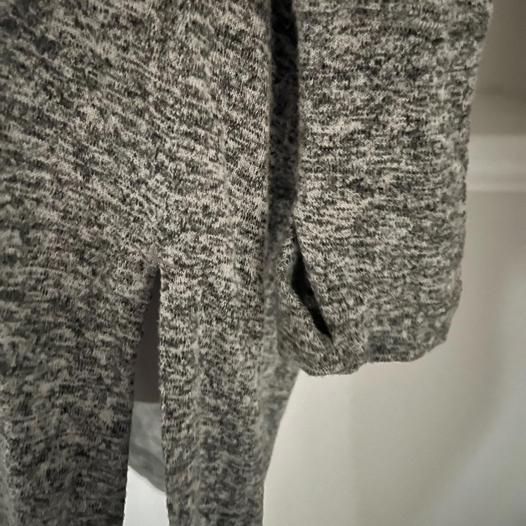 Athleta Harmony Wrap Hooded Cardigan Sweater in Heather Grey, Size XXS EXCELLENT