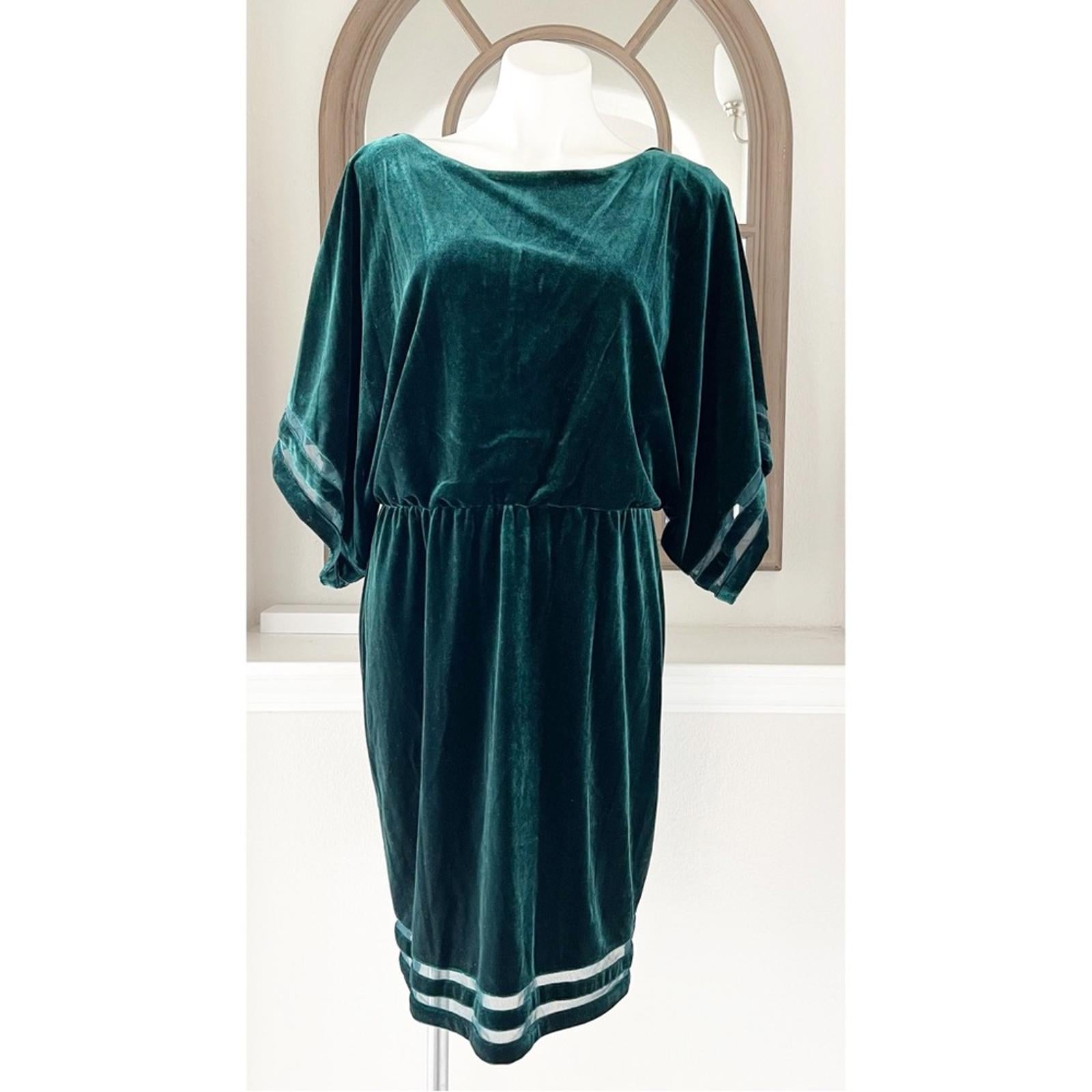 Jessica Howard GREEN Velvet Knee Shift Dress, Size 14 EXCELLENT!