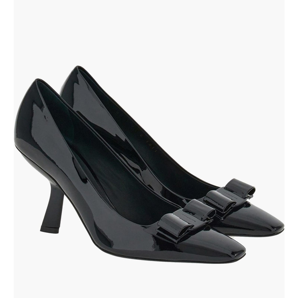 Ferragamo Anz Vara Bow Pump in Black, Size 7 New in Box