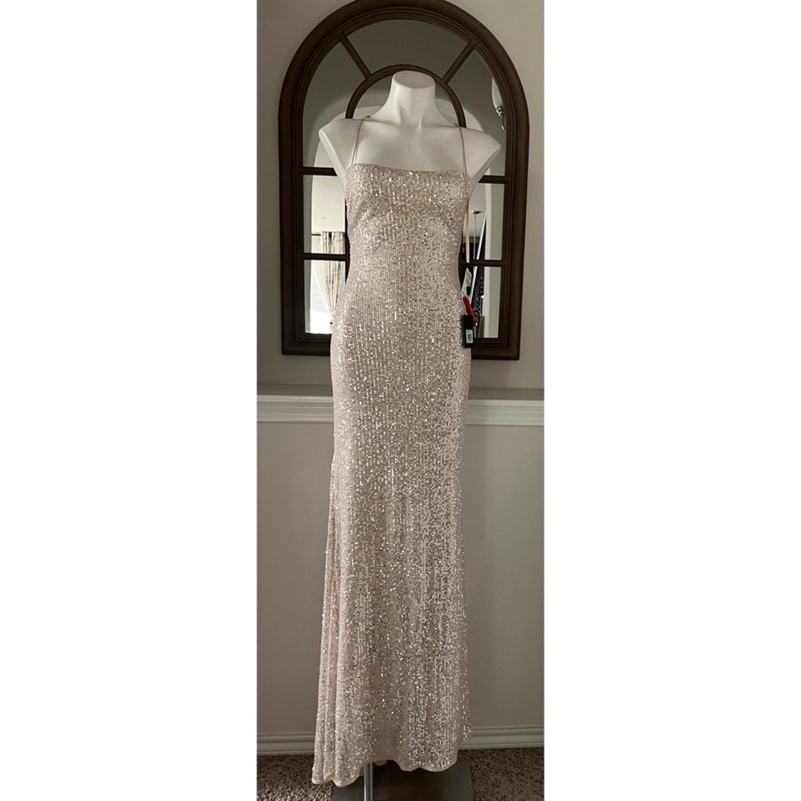 Mac Duggal IEENA Allover Sequin Strappy Open Back Gown in Nude Silver Size 4 NWT