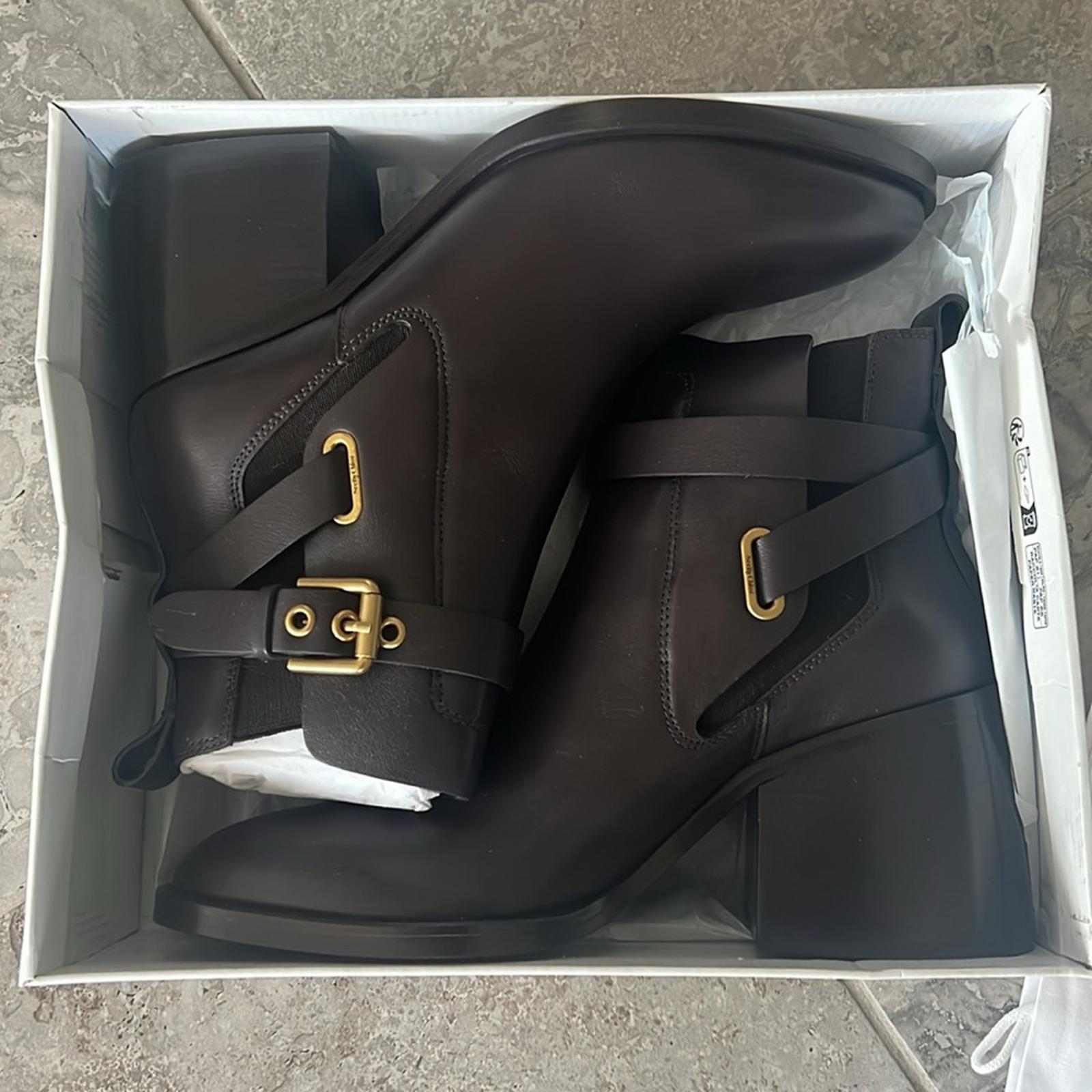 See by Chloé Dark Brown Calf Averi Block Heel Leather Bootie, Size 41 w/DustBag