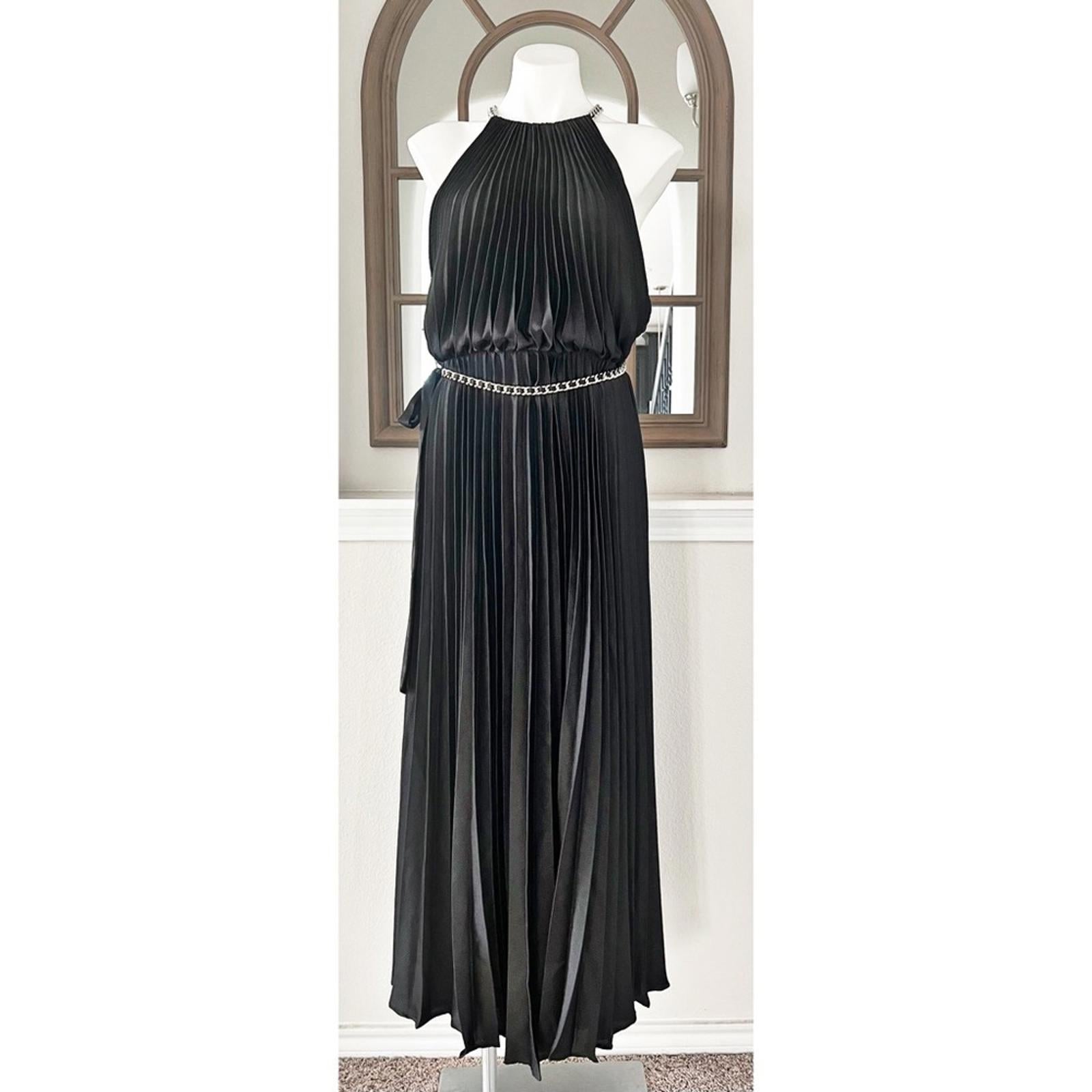 ML Monique Lhuillier Satin Chain-Link Belt Pleated Gown, Black Size 8 NWT $695