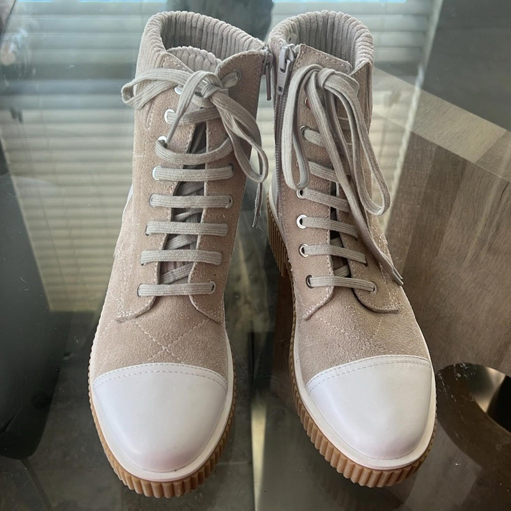 Vaneli Mage Boots in Light Grey Nival Combo, Size 7
New w/o Box Retail $250