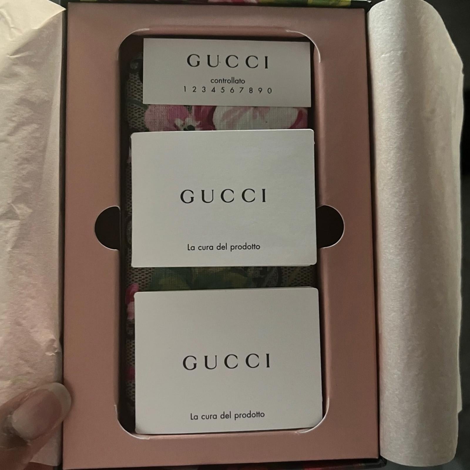 Gucci GG Blooms iPhone Case, New in Box, Retail $325