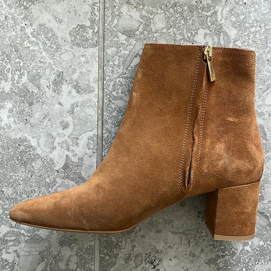 Bruno Magli Vinny Suede Ankle Boots Size 39 (Made in Italy) New w/o Box $495