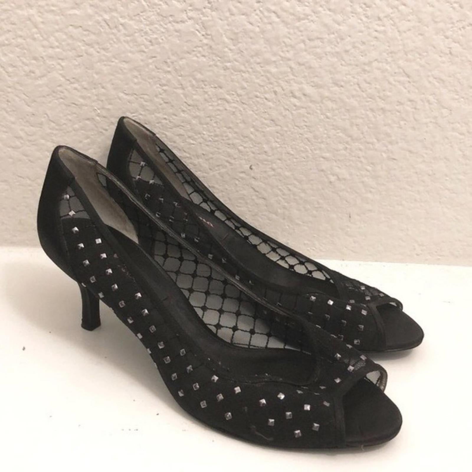 Nina Fabric Embellished Peep Toe Classic Pumps Size 9M , Retail $89
