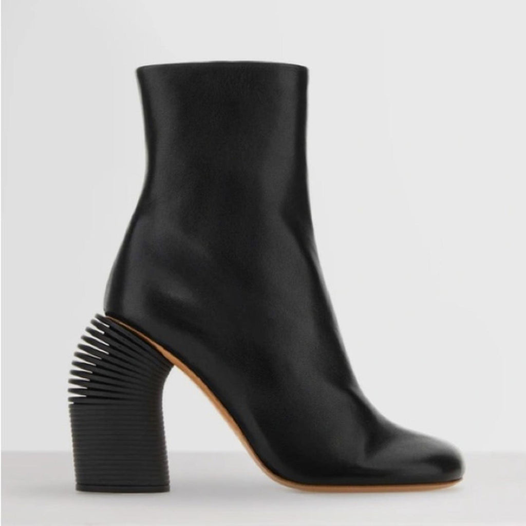 Off-White Leather Peculiar Spring High-Heeled Ankle Boots in Black, NEW, Size 38