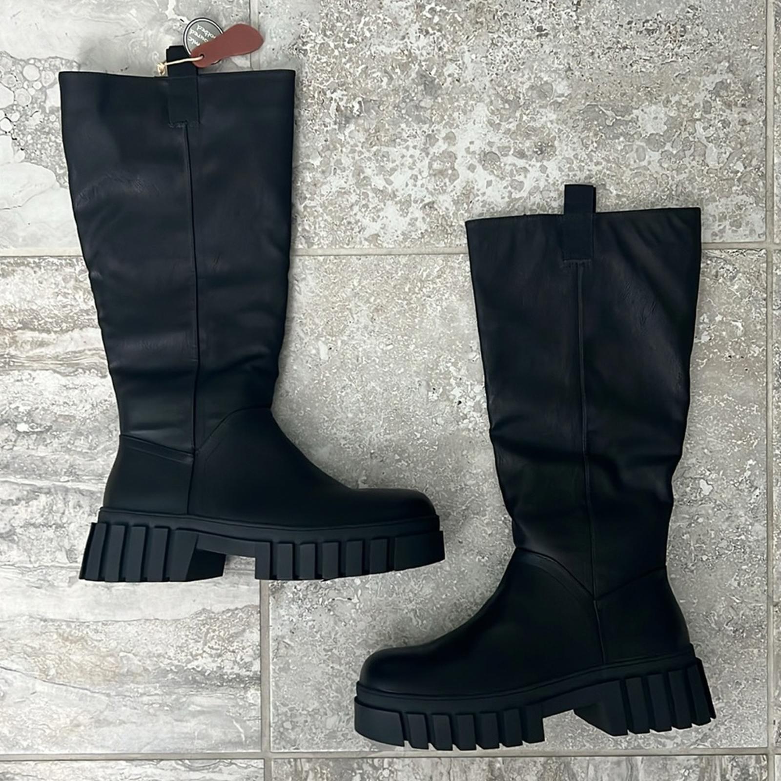 MIA Ry Lugsole Boots, Black Malta, Size 11 New w/Tag