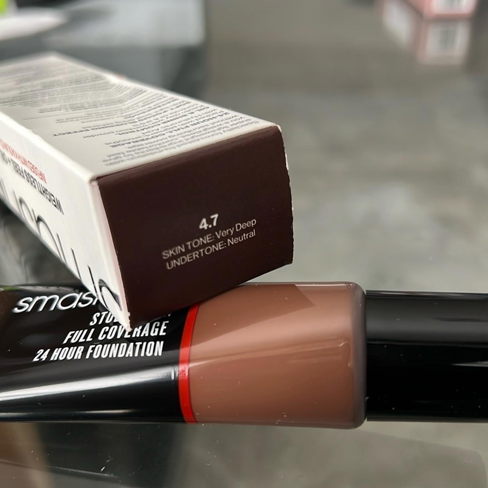 Smashbox Studio (4.7 Very Deep/Neutral) Skin Full Coverage 24Hr FoundationNEW
