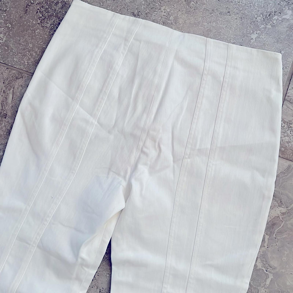 NEW Cinq à Sept Meryl Cropped Flare Leg Jeans in White, Size 12 New w/Tag