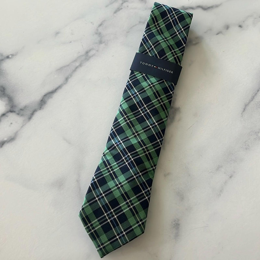 Tommy Hilfiger Men’s Classic Plaid Tartan Silk Tie in Green/Navy, One Size, NWT