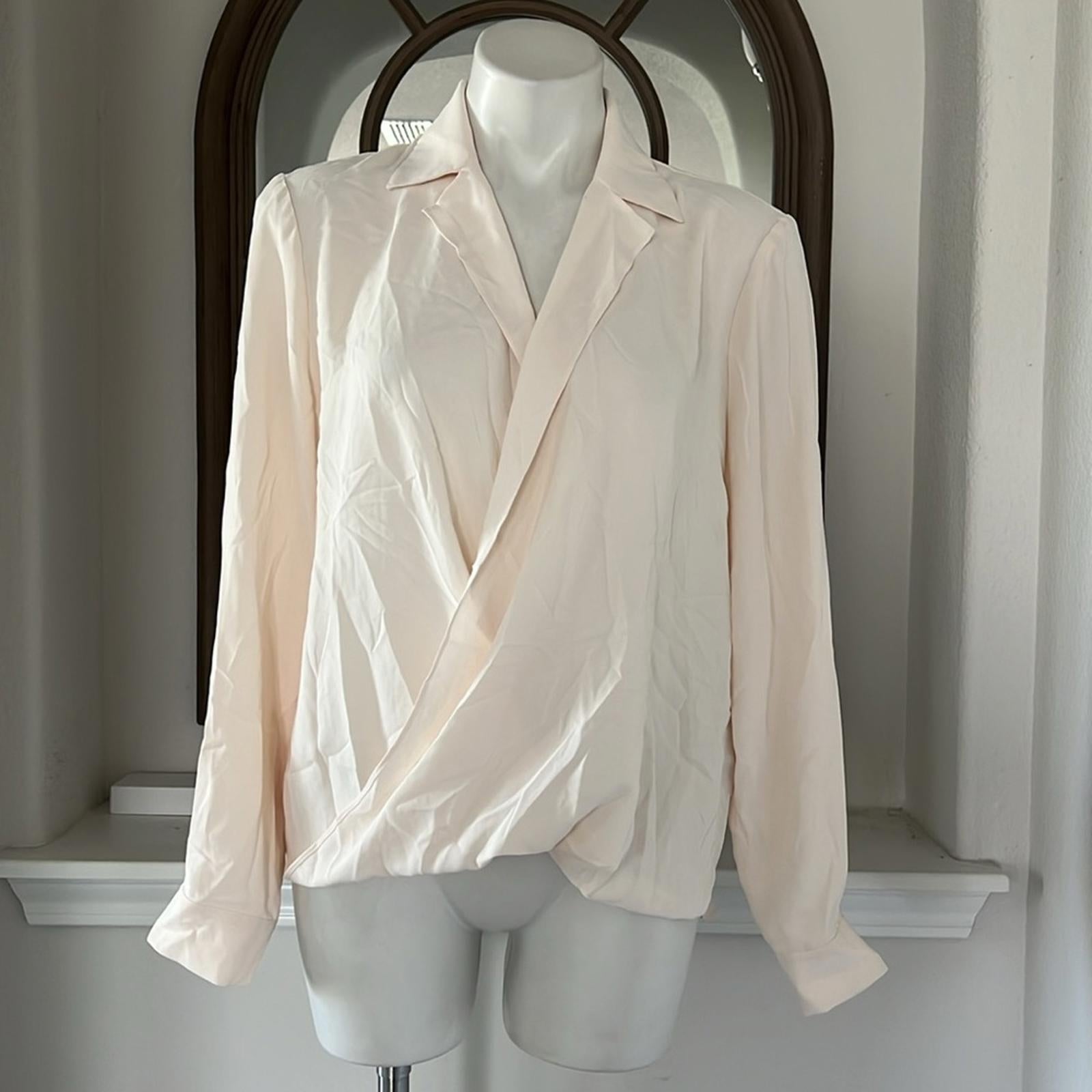 Anne Klein Collared Surplice-Front Blouse Off-White, Size M New w/Tag EXCELLENT!