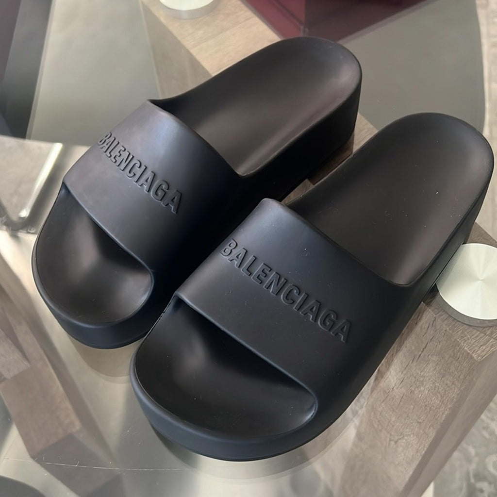 Balenciaga Chunky Slide Sandals in Black Rubber, Size 41 +2 Dust Bags EXCELLENT!