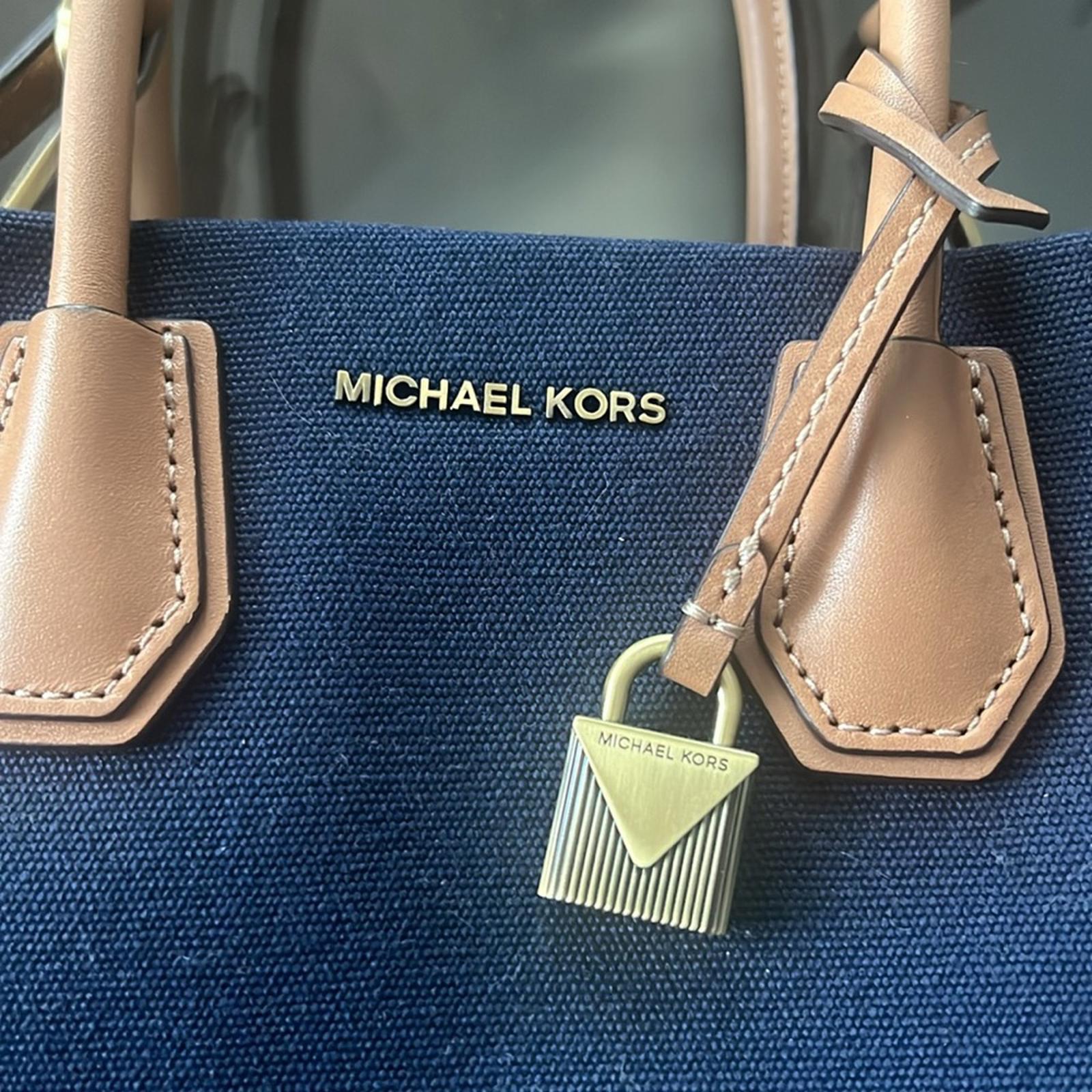 Michael Kors Mercer Canvas Crossbody, Admiral Gold EXCELLENT! Retail $228