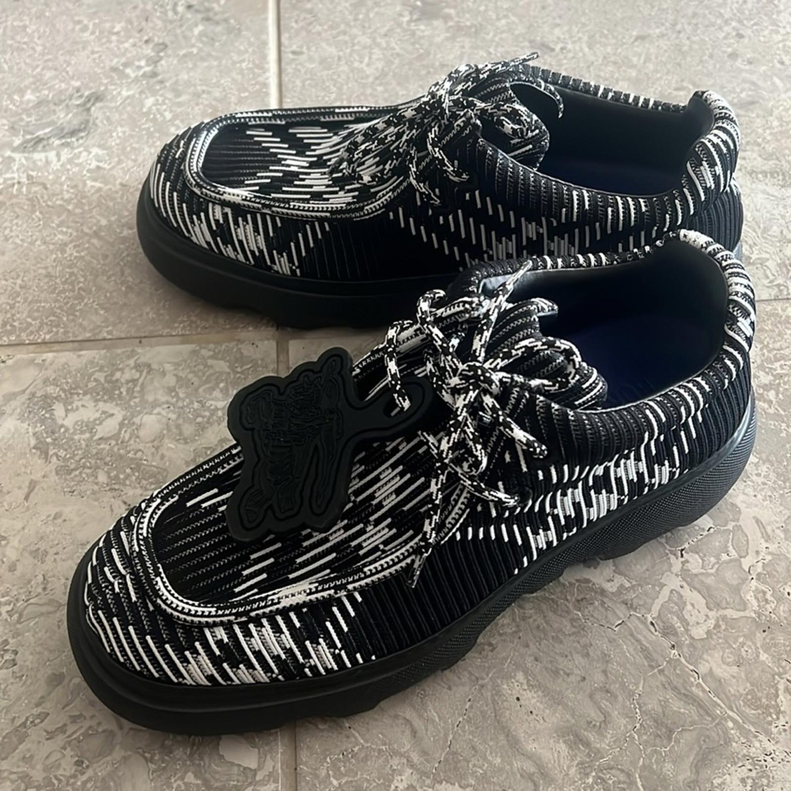 Burberry Creeper Check Woven Lace Up Boots Black Made in Italy, NWT, EU Size 44
