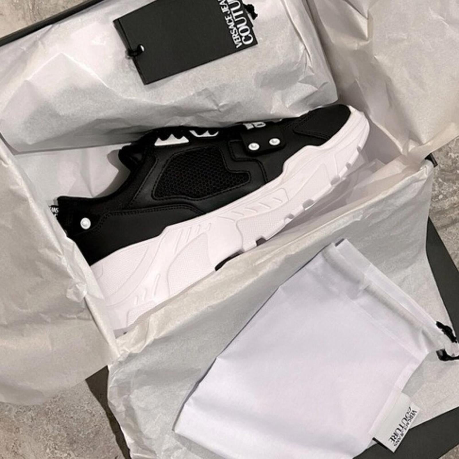 VERSACE Low-Top Chunky Sneakers in Black /White Size EU42 NEW w/Dust Bag