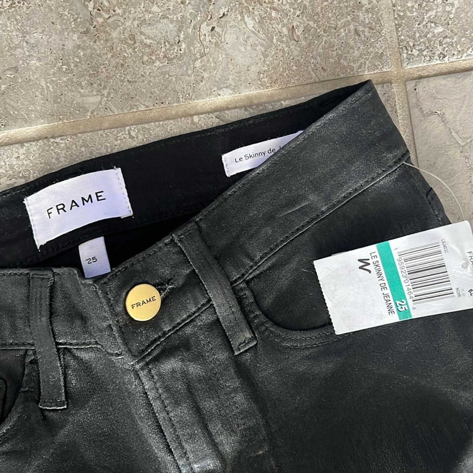 FRAME Le Skinny De Jeanne Jeans in Noir, Coated Denim Size 25 New w/Tag $238