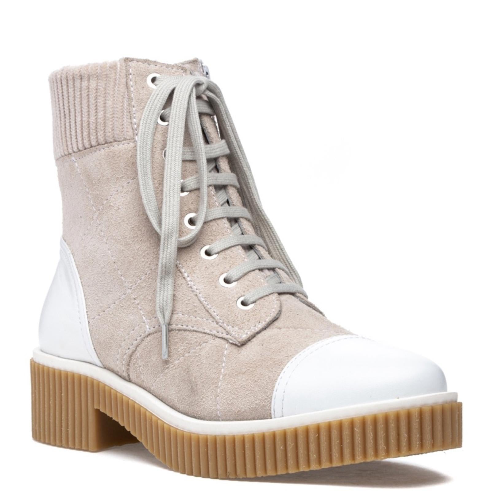 Vaneli Mage Boots in Light Grey Nival Combo, Size 7
New w/o Box Retail $250