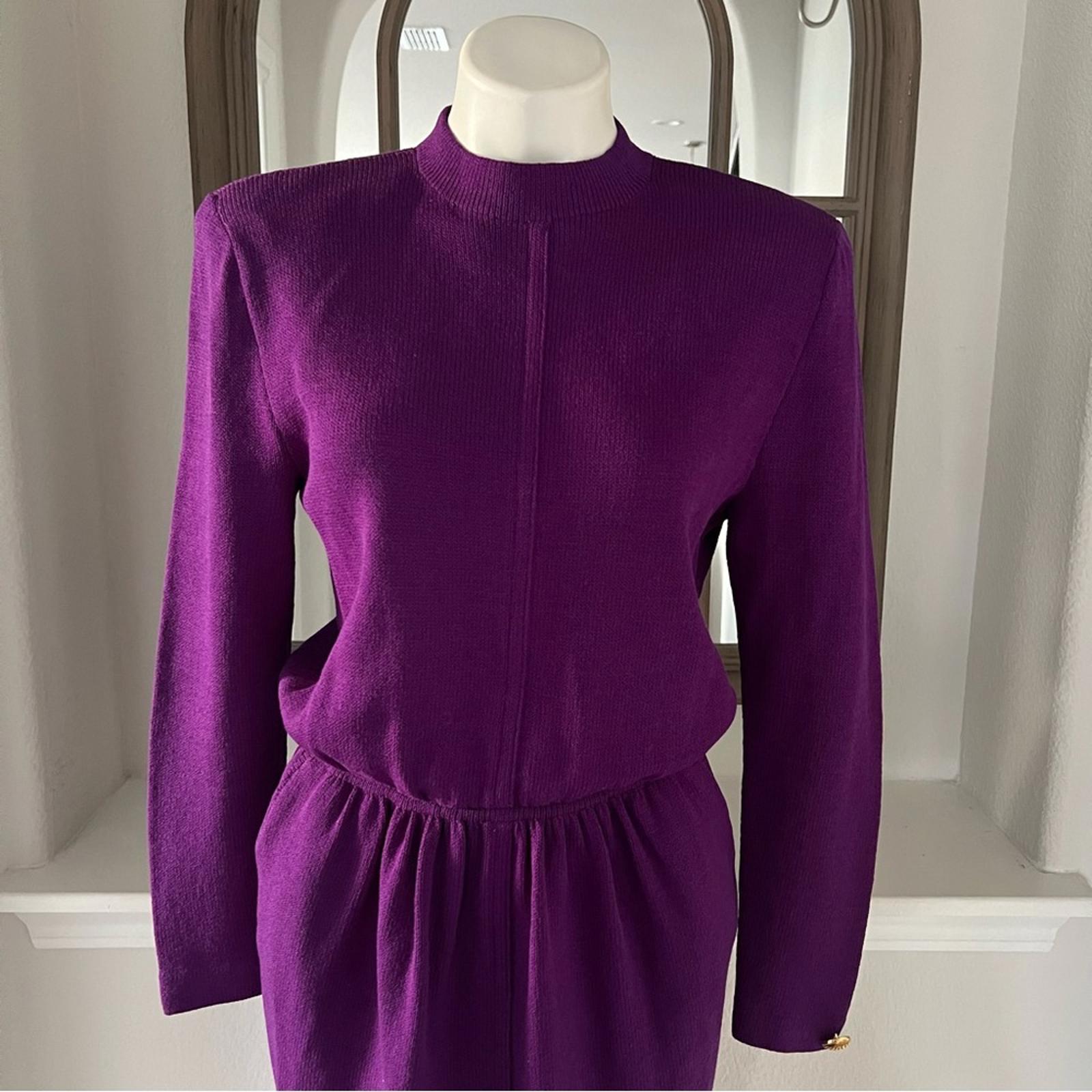 St. John Couture Vintage Sweaterdress in Purple, Size 8, EXCELLENT!