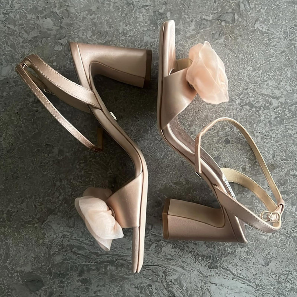 Badgley Mischka Carli Square Toe Triple Flower High Heel Sandals, Size 7, NEW