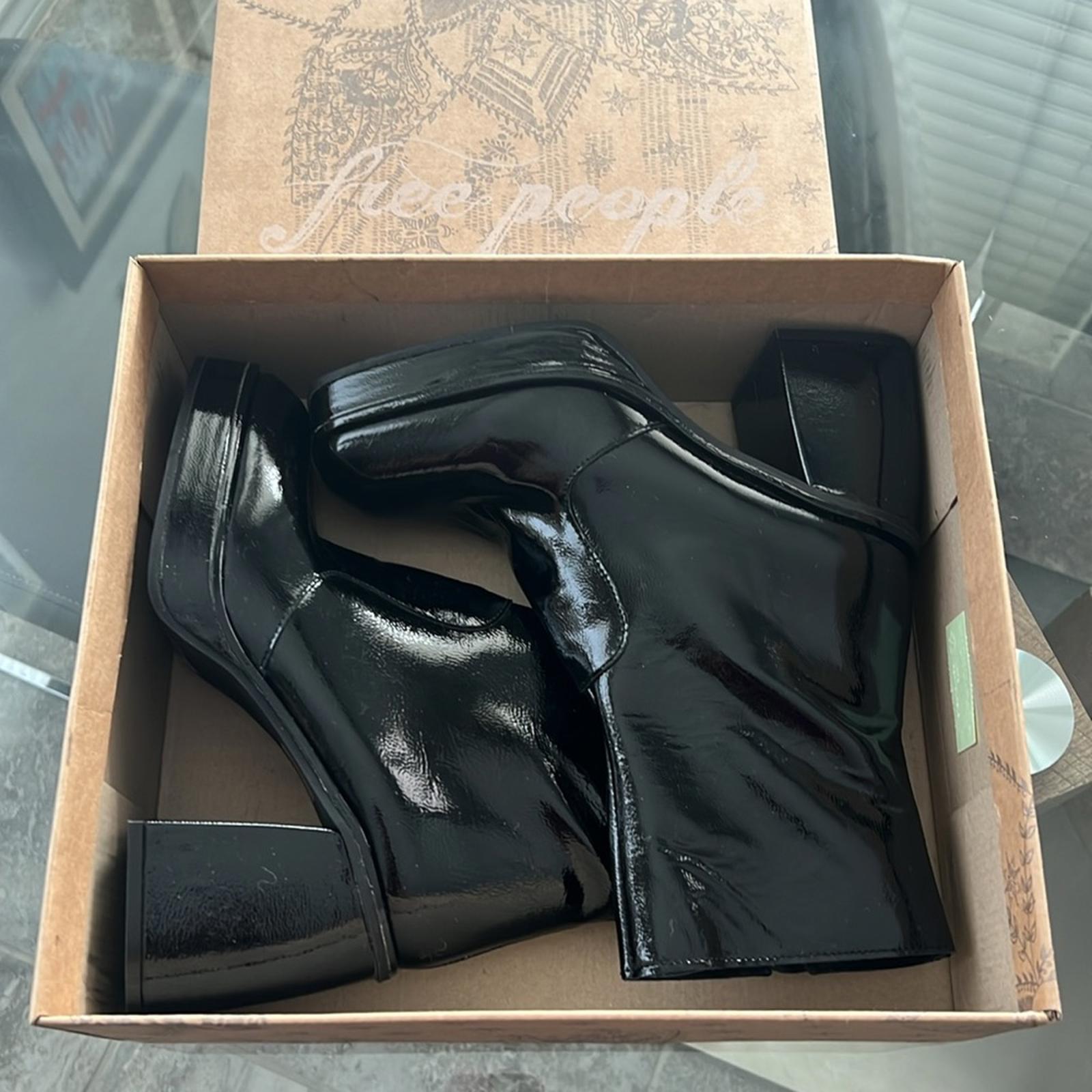 Free People Ruby Platform Bootie in Black Patent, Size EU39 | US9 New in Box