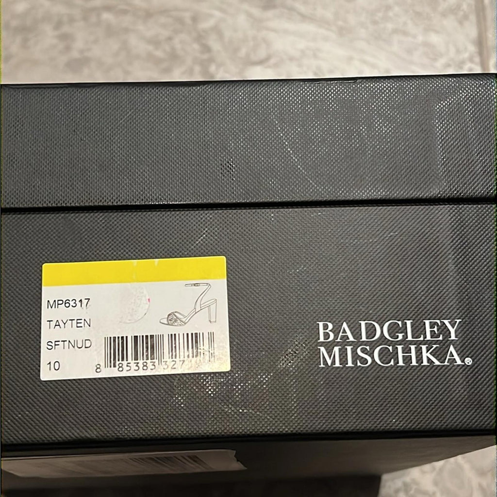 NWT Badgley Mischka Tayten Satin and Mesh Sandals with Crystals Size 10 +DustBag