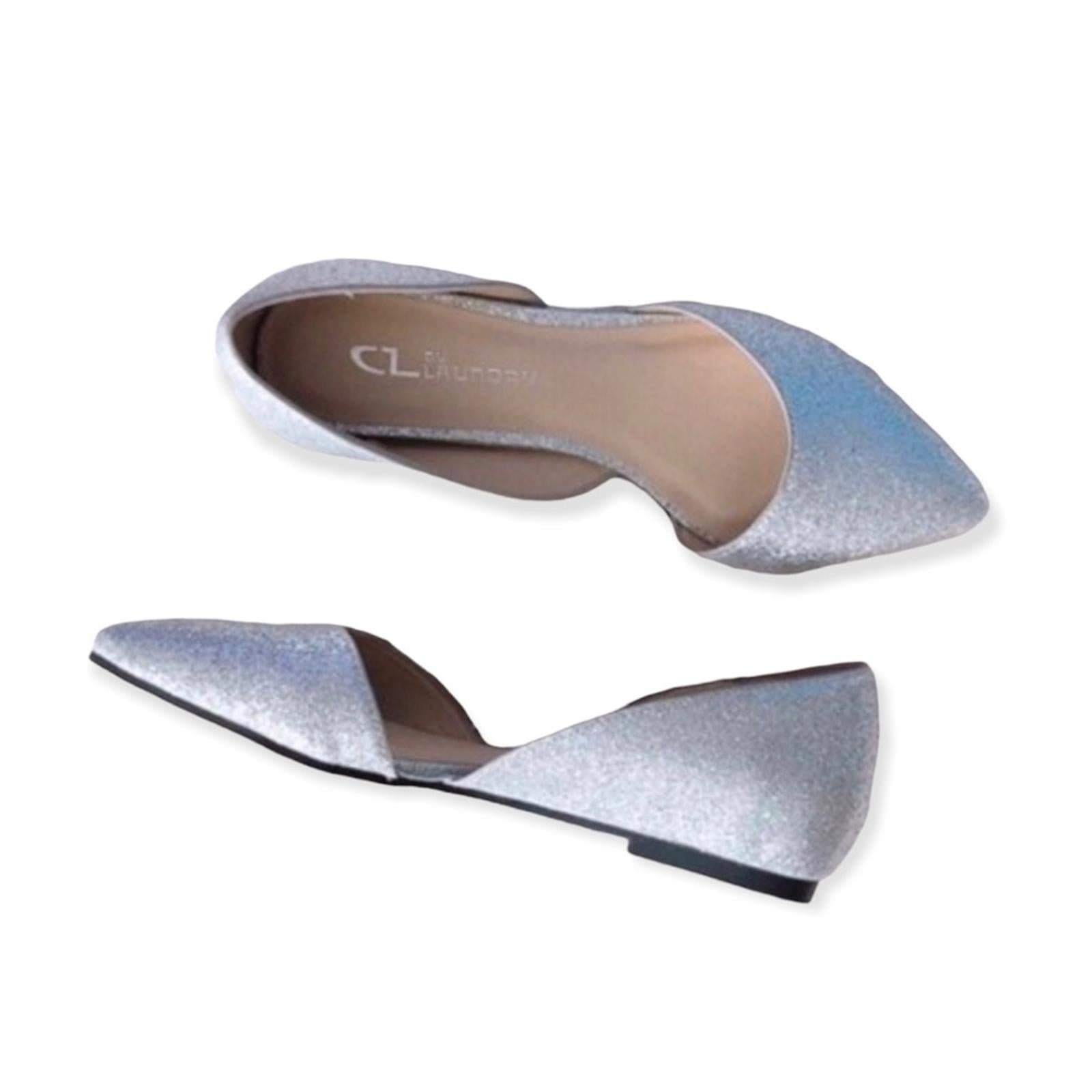 NEW CL Laundry Platinum Heart Pointed Toe Shoes, Silver Size 6M New w/o Box