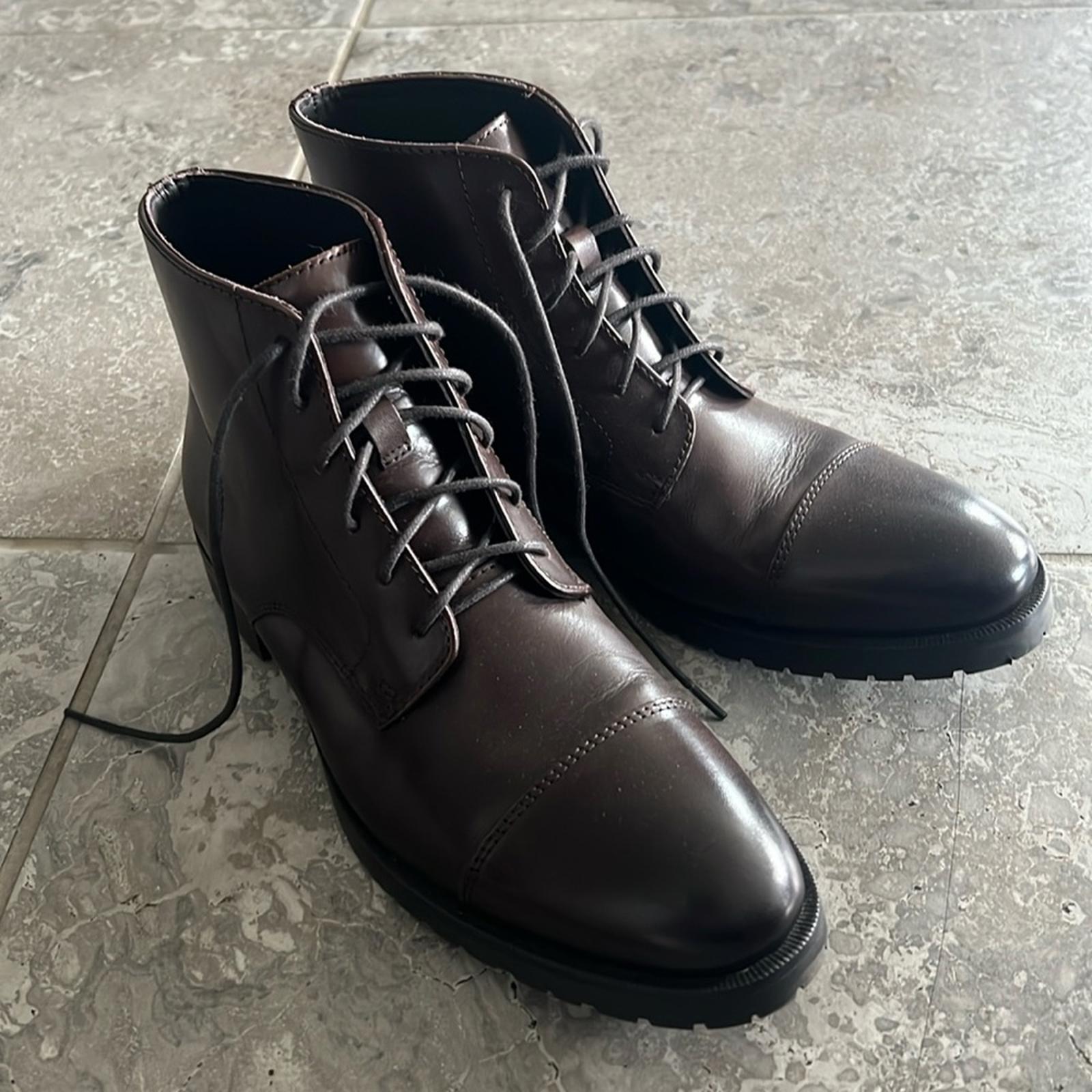 The Men's Store at Bloomingdale's Lace-Up Cap Toe Boots, Size 8.5 Retail $220