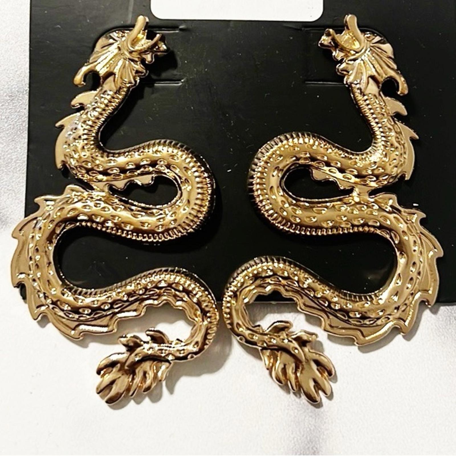 NEW Dragon Gold Metal Earrings, NEW w/Tag