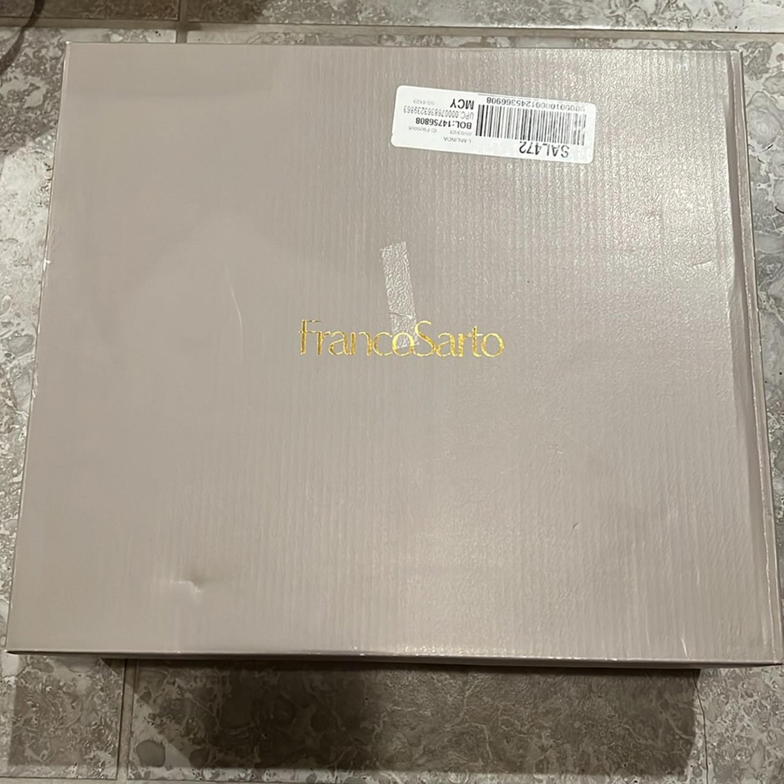 Franco Sarto Milinda Leather Booties, Stone White Size 9.5 M, in Original Box