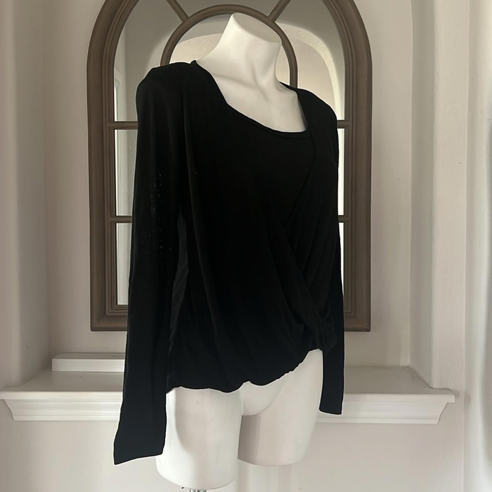 W5 Ribbed Knit Long Sleeve Top in Black, Size L EXCELLENT!