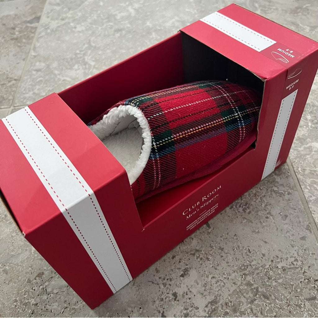 Club Room Mens Flannel Plaid Slide Slippers, (Red, Medium) Size 8-9 New in Box