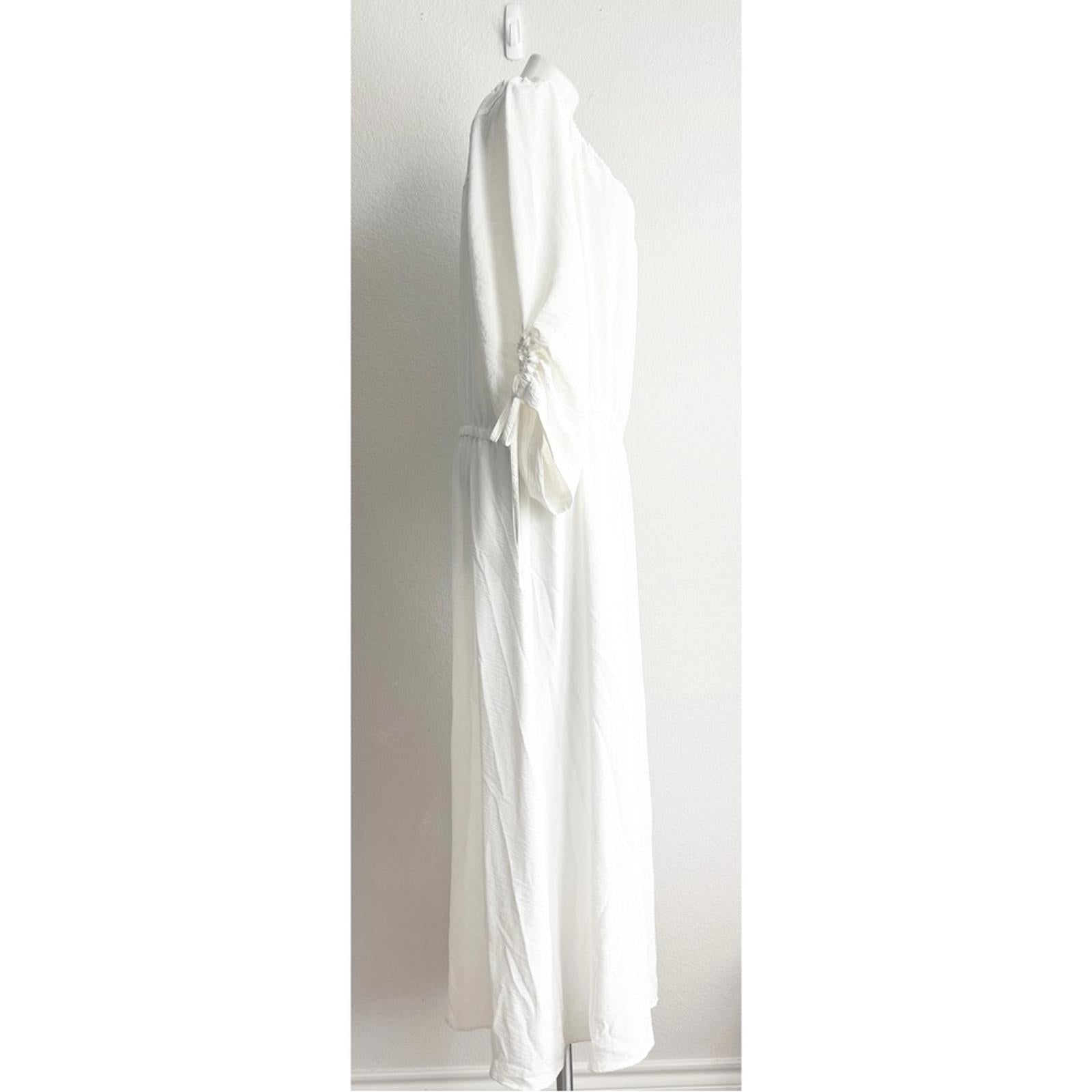 Calvin Klein Off-The-Shoulder Blouson Maxi Dress in Cream White, NWT, Size 18