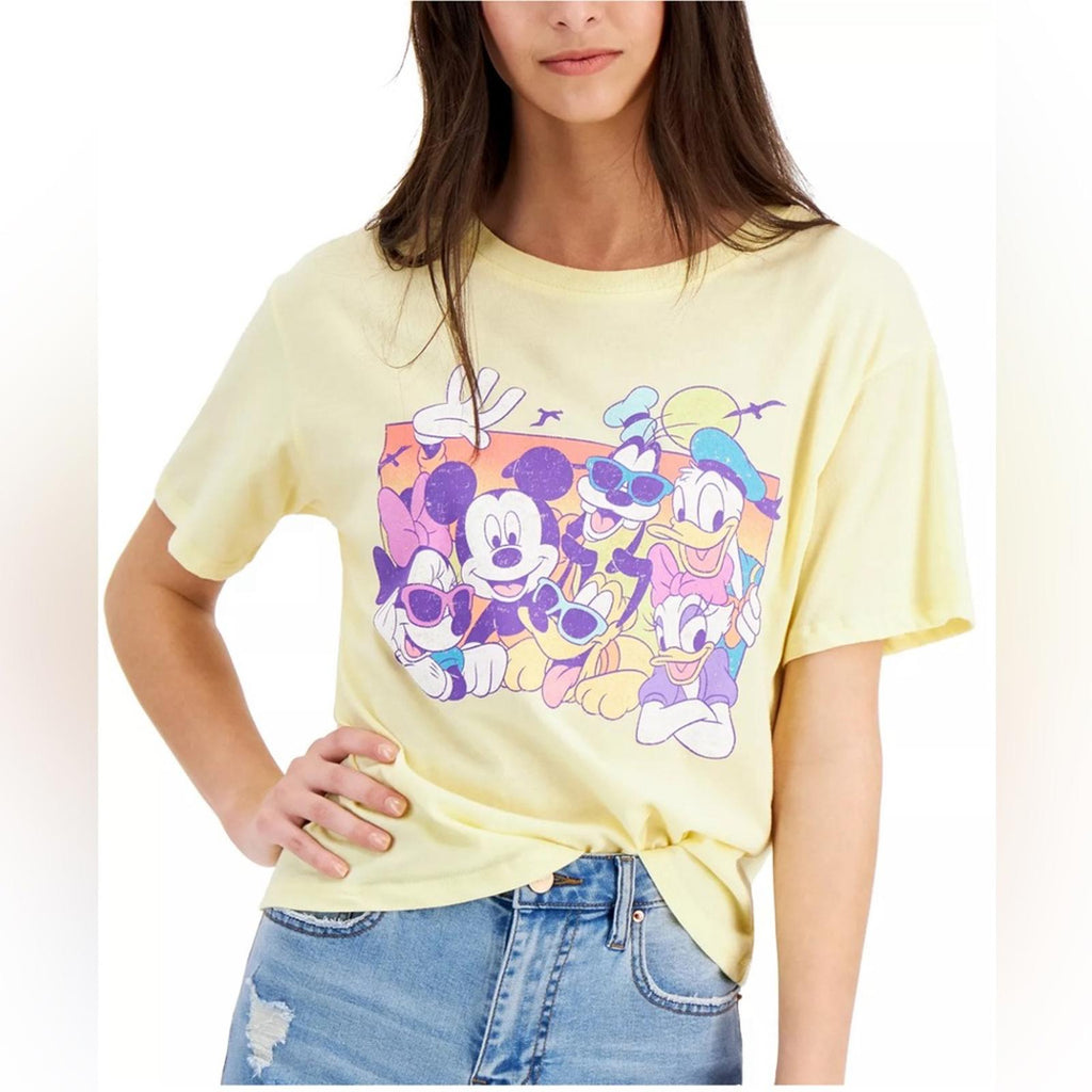 Disney Juniors' Mickey & Friends Graphic Print T-Shirt, Size L