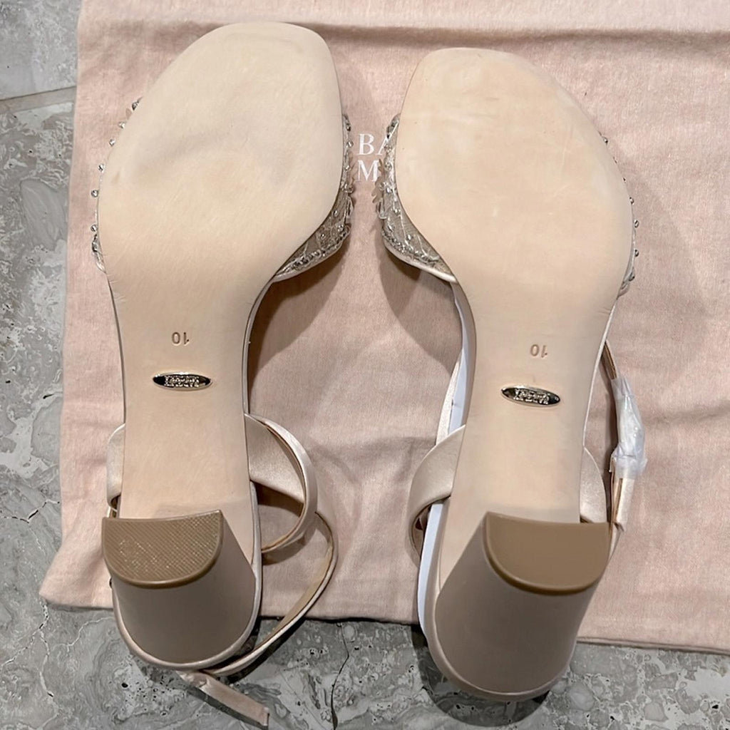 NWT Badgley Mischka Tayten Satin and Mesh Sandals with Crystals Size 10 +DustBag