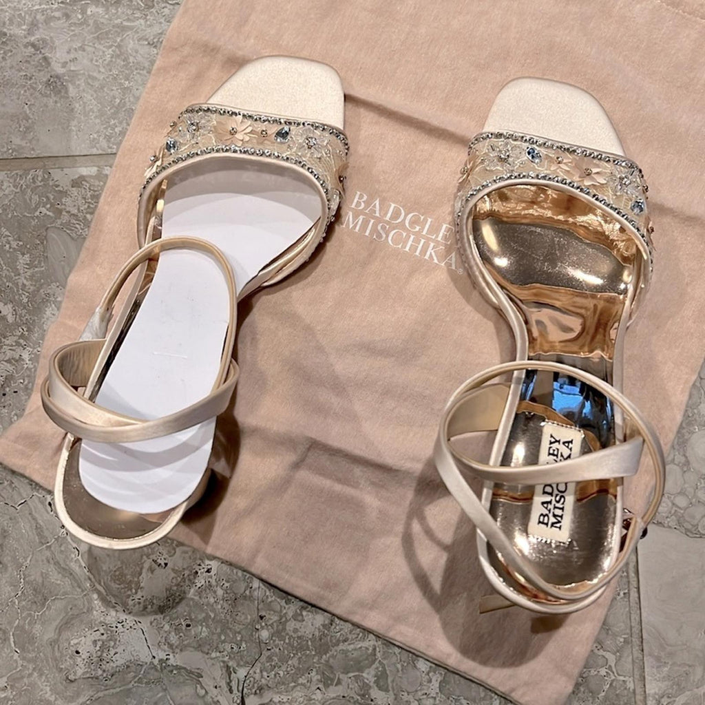 NWT Badgley Mischka Tayten Satin and Mesh Sandals with Crystals Size 10 +DustBag