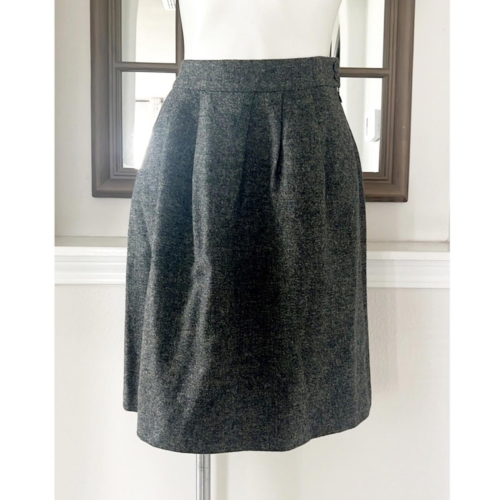 Agnés B. Wool Skirt in Heather Grey - Made in France - Size EU 40 EXCELLENT!