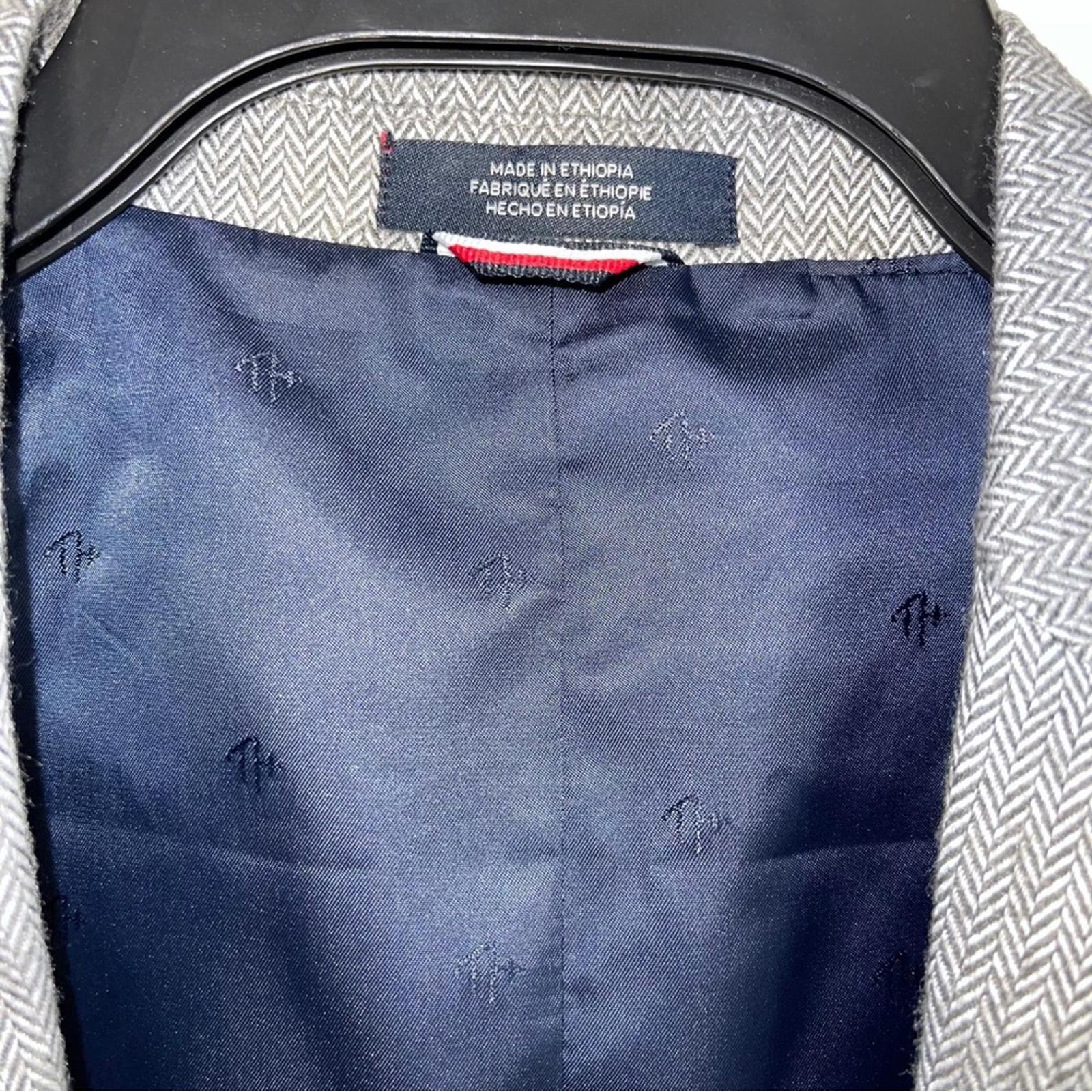Tommy Hilfiger Big Boys Brushed Herringbone Jacket in Dark Gray Size 18 NWT $125
