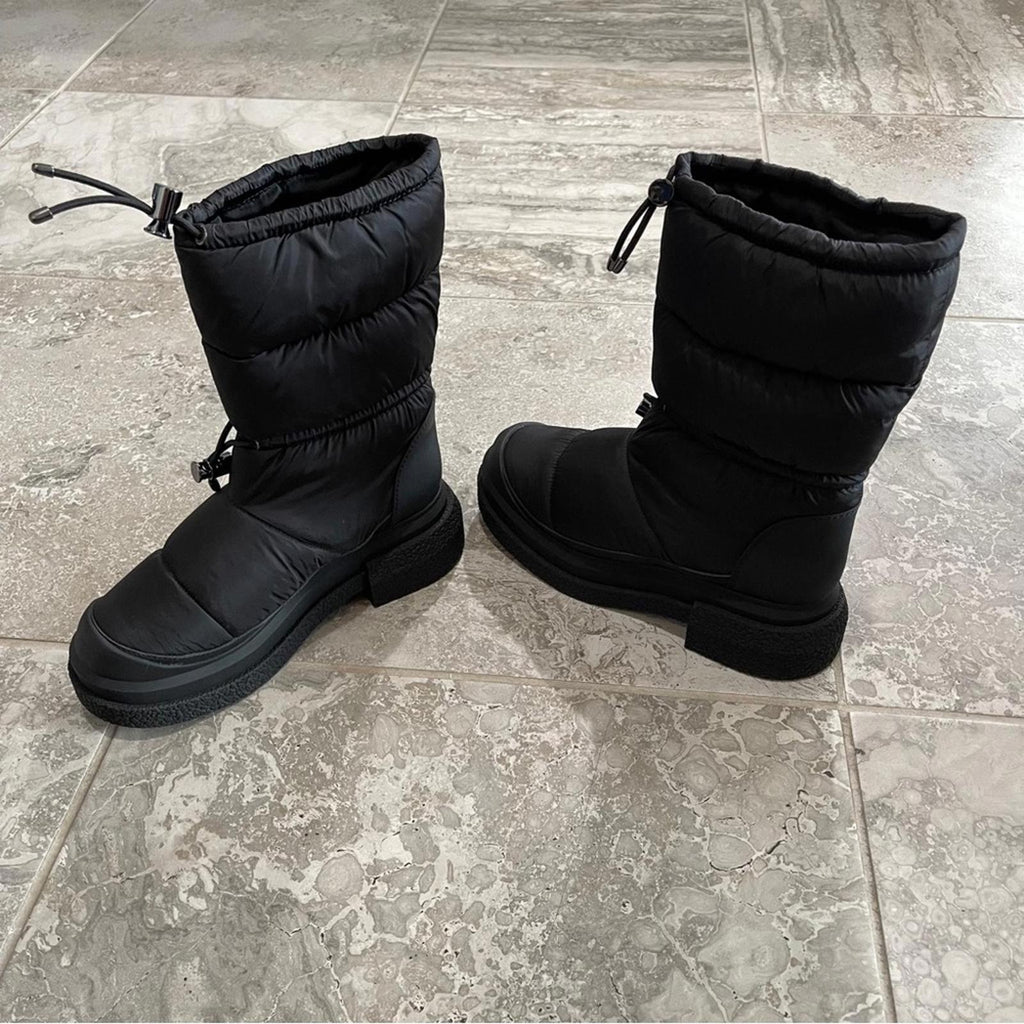 Stuart Weitzman Cam SportLift Boots in Black, Size 7.5 New in Box Retail $595