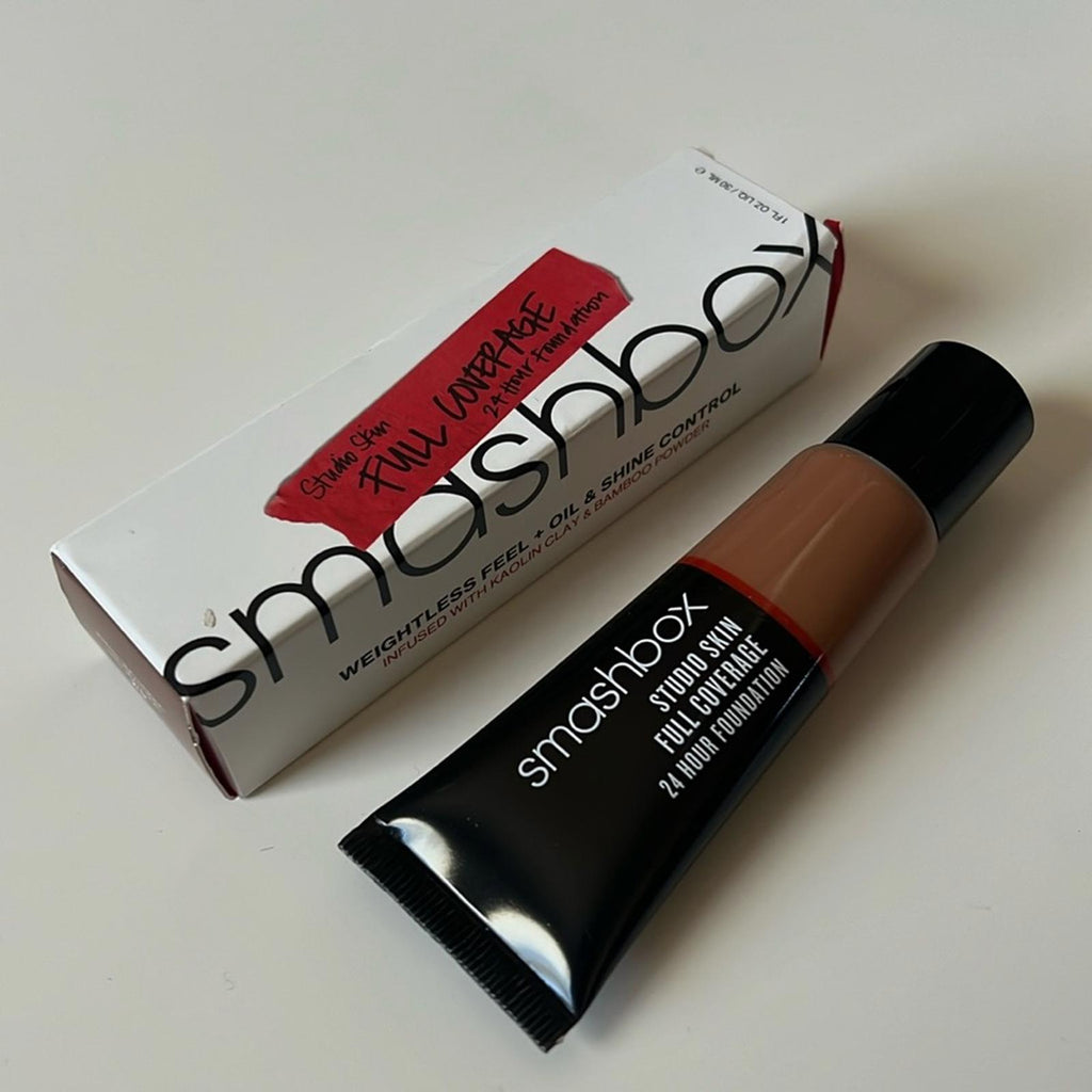 Smashbox Studio  (4.2 Dark Neutral) Skin Full Coverage 24Hr Foundation NEW