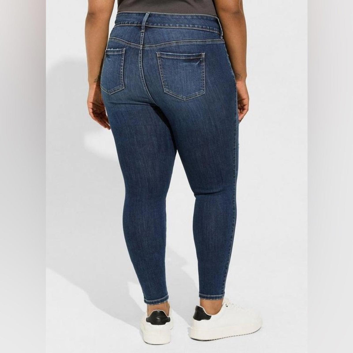 Torrid Super Soft High-Rise Jegging, Skinny Distressed Jeans Size 26R New w/Tag