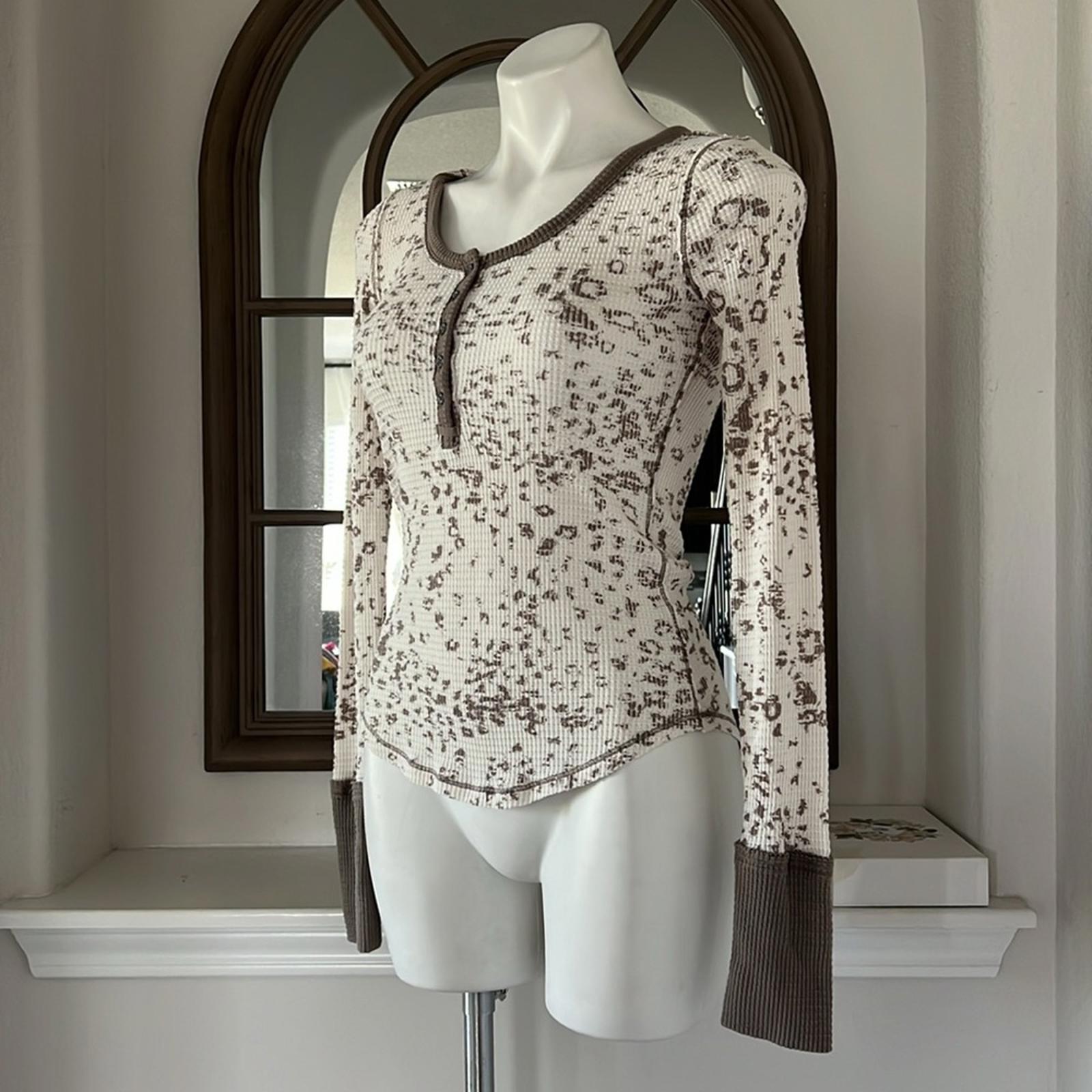 Free People 'Davis' Mottled Thermal Henley Tee, Size S, Excellent!